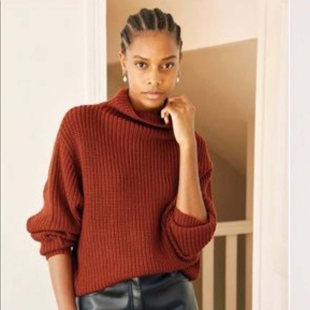 Wilfred Montpellier Sweater